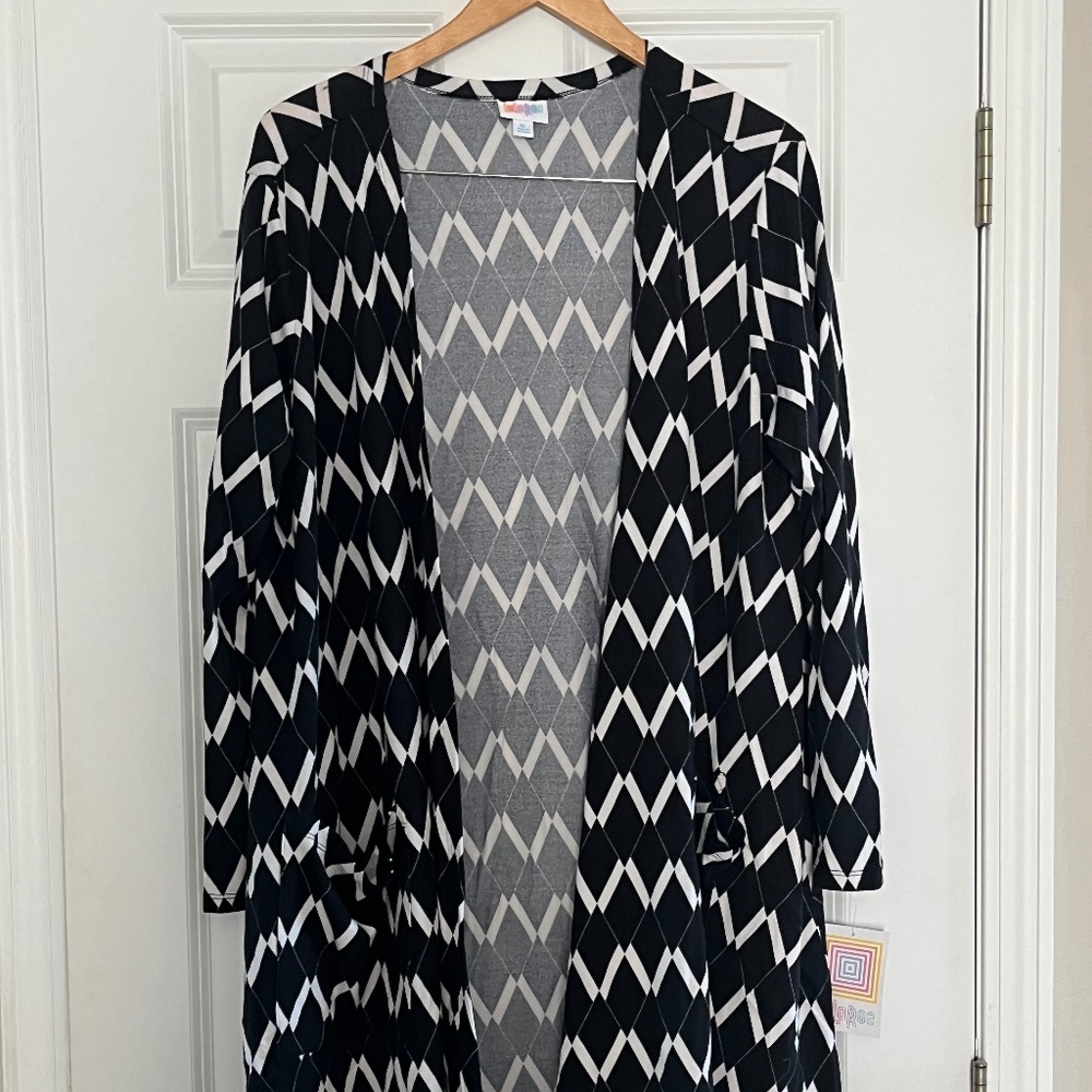 Women’s LulaRoe Caroline cardigan xl
